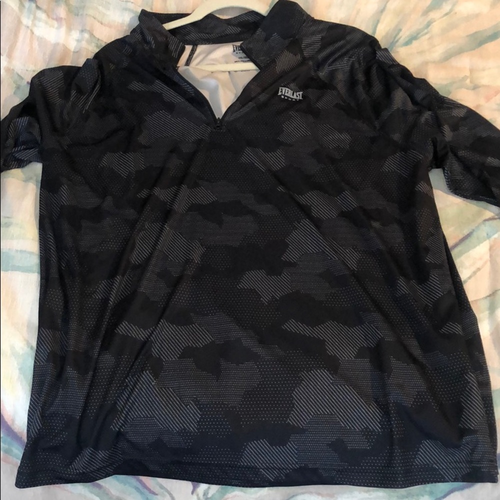 Everlast lightweight pullover